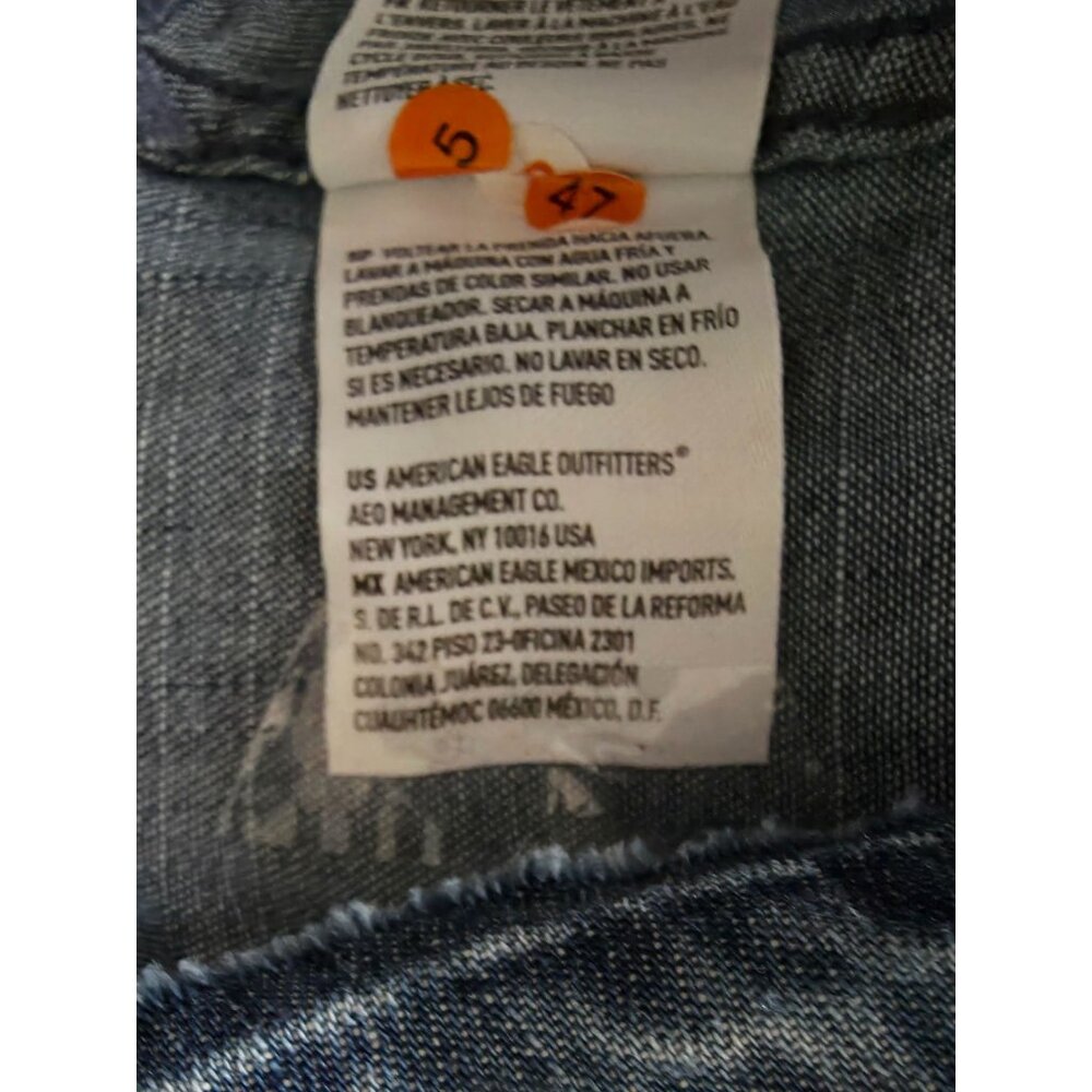 American Eagle Outfitters Boyfriend Fit Button Front Denim Shirt Size Small NWT - Picture 11 of 16